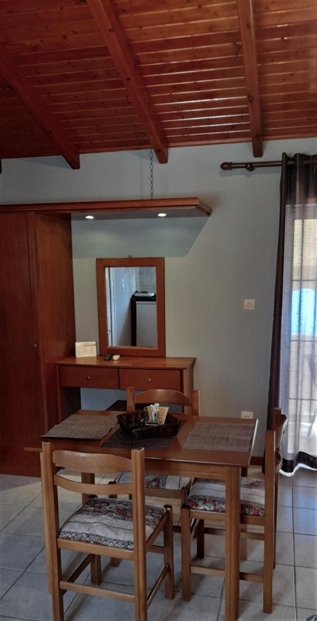 Stefanosplace Aparthotel Sea View 3*