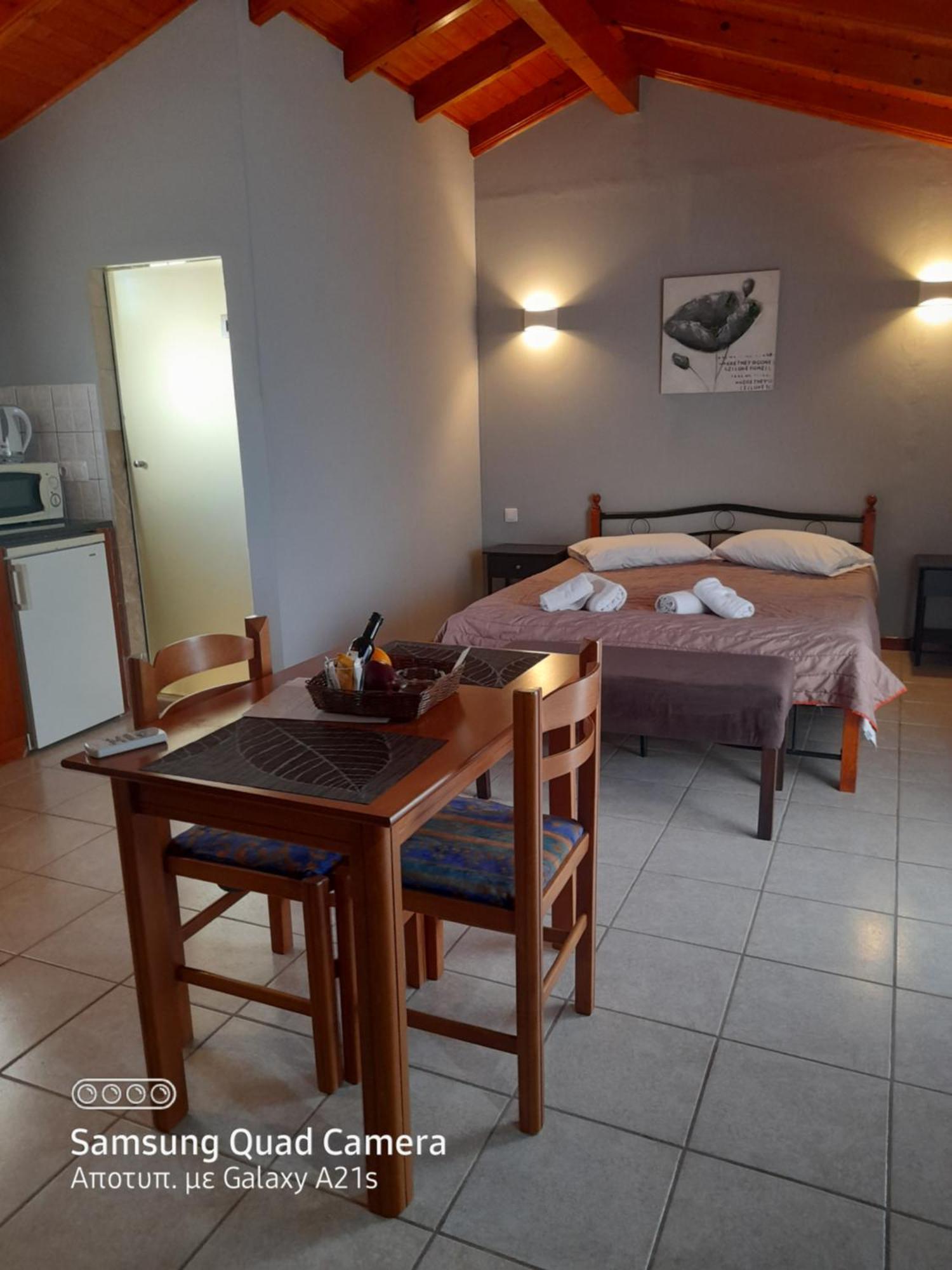 Stefanosplace Aparthotel Sea View 公寓式飯店 3*